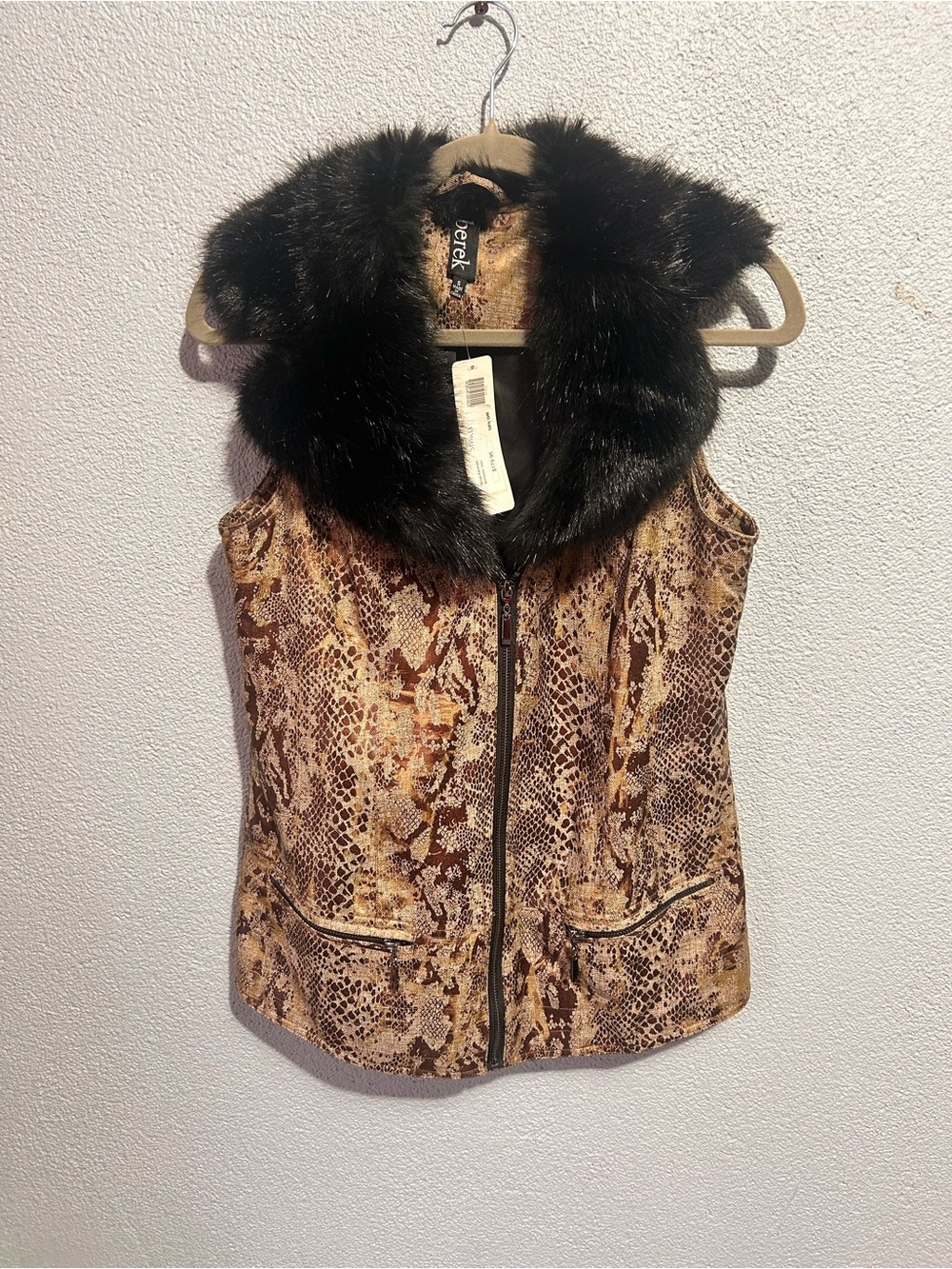 NWT 179.95 Berek snakeskin print faux fur vest size small